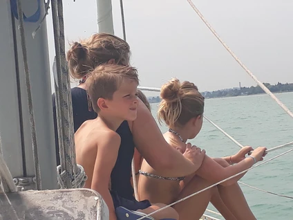Sailing trip with skipper: Sirmione and the Desenzano basin 1